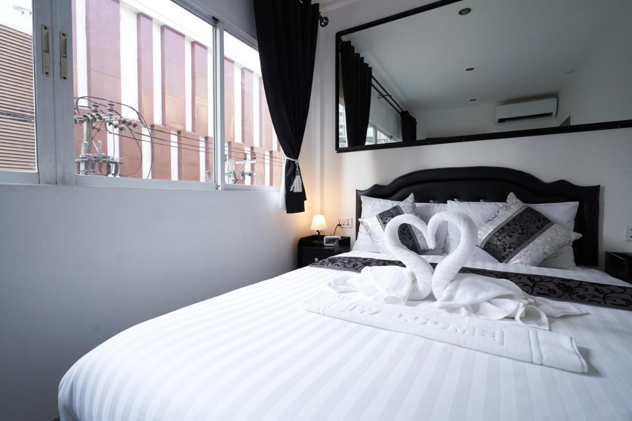 Thonglor Suites Hotel Бангкок Экстерьер фото